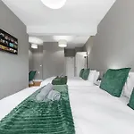 London Bridge Apartments